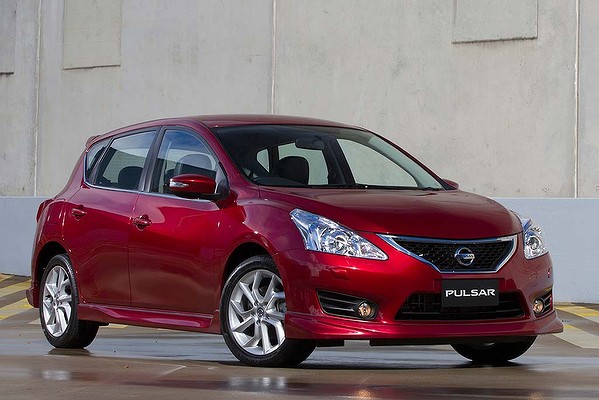 NISSAN PULSAR хэтчбек (N17) NISSAN PULSAR хэтчбек (N17) - фото